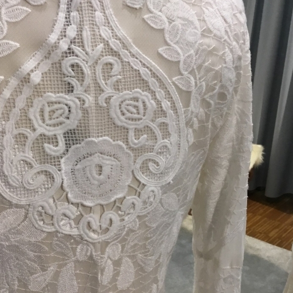 Rue De Seine Wild Harlow Ivory Lace Long Sleeve - Picture 5 of 5